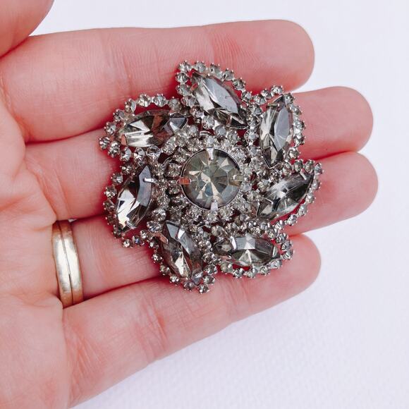 Vintage 1950s Rhinestone Brooch Prong Set Glass Domed Floral Mid Century Pin - Picture 2 of 10